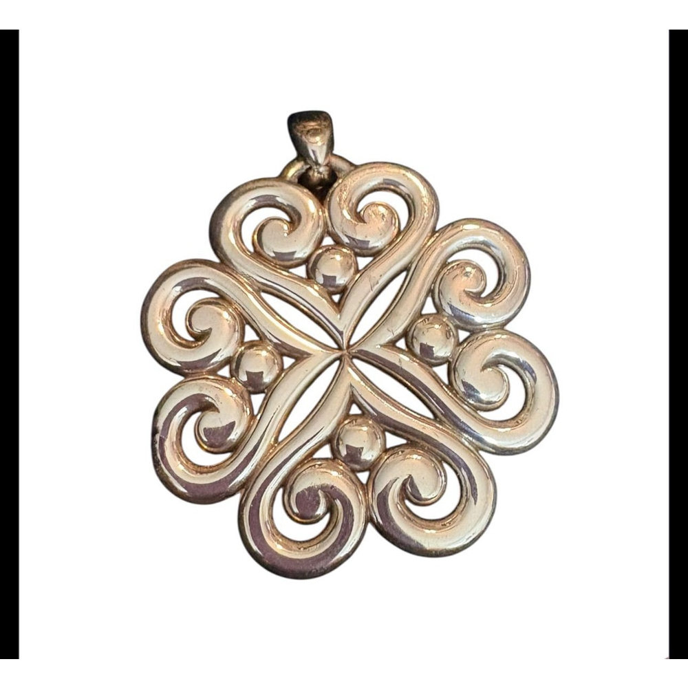 32 Brighton Large Pendant